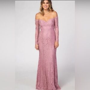 💎💎💕Elegant Pink Lace Off-Shoulder Dress